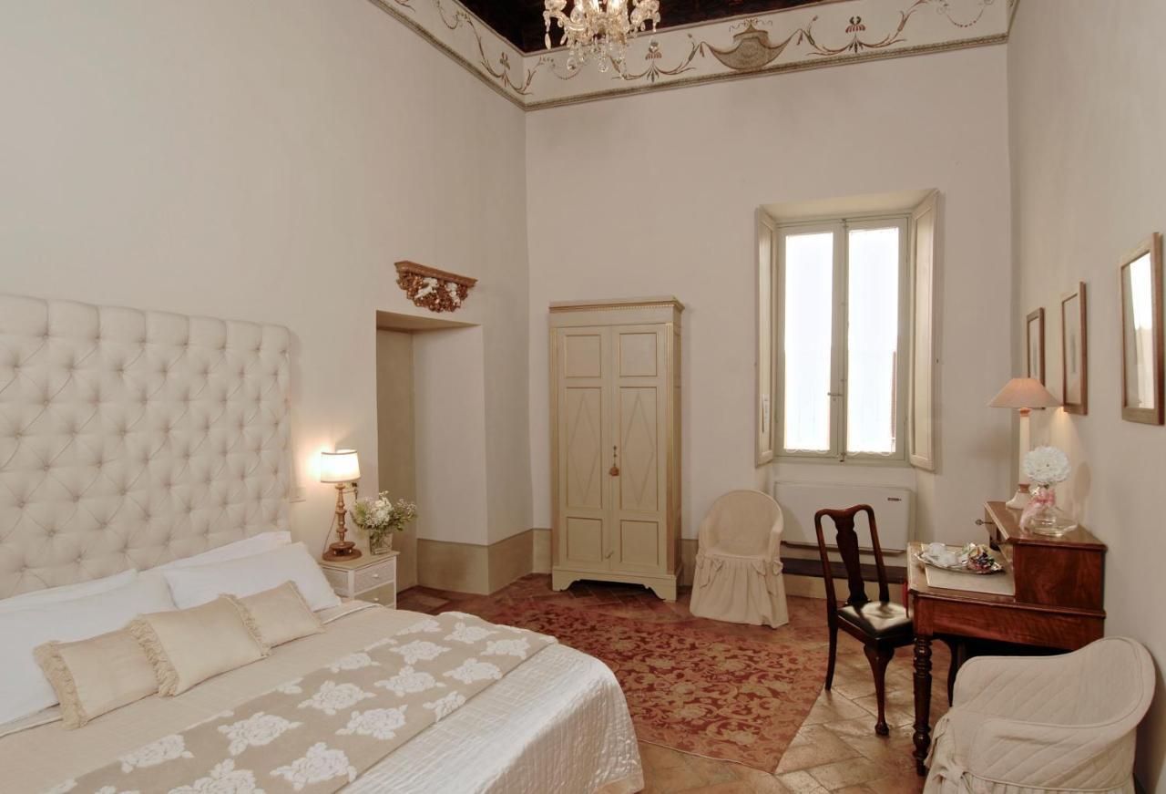 Palazzo Sant'Angelo Bed & Breakfast Spoleto Bagian luar foto
