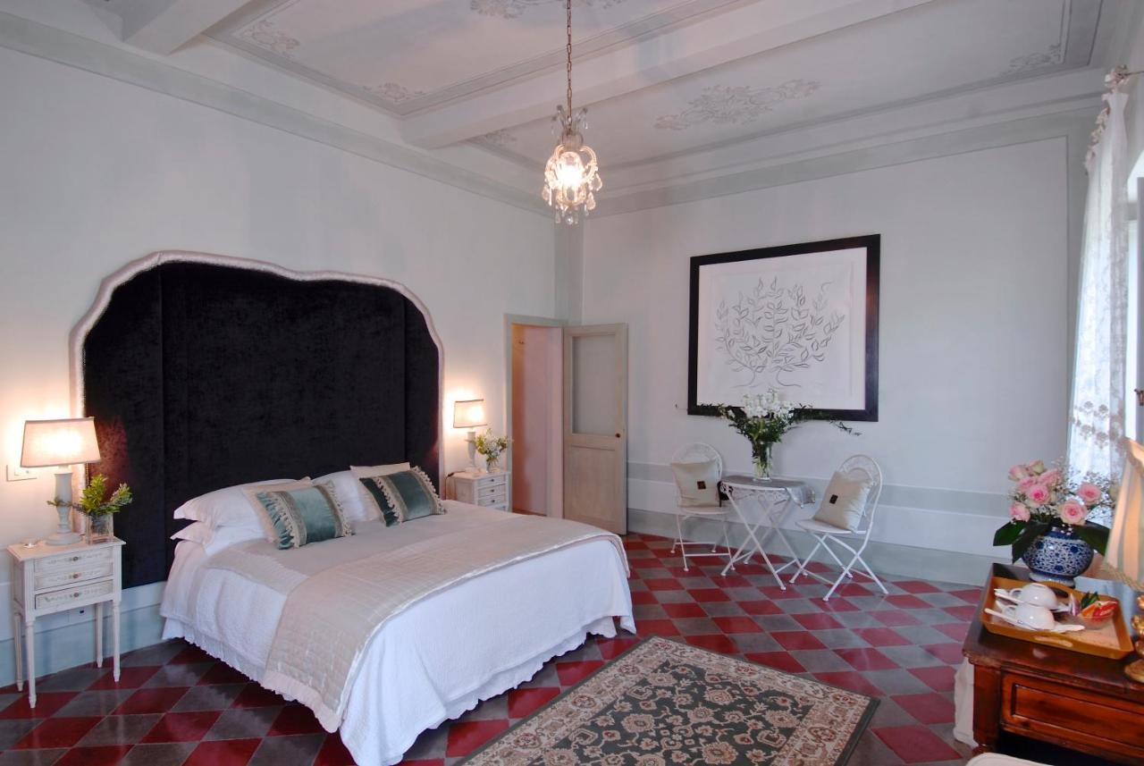 Palazzo Sant'Angelo Bed & Breakfast Spoleto Bagian luar foto