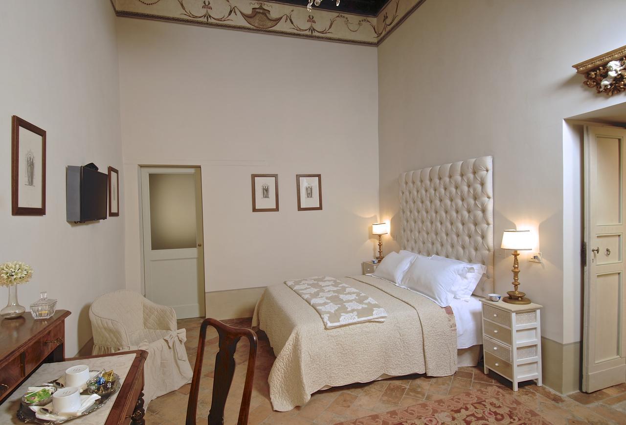 Palazzo Sant'Angelo Bed & Breakfast Spoleto Bagian luar foto