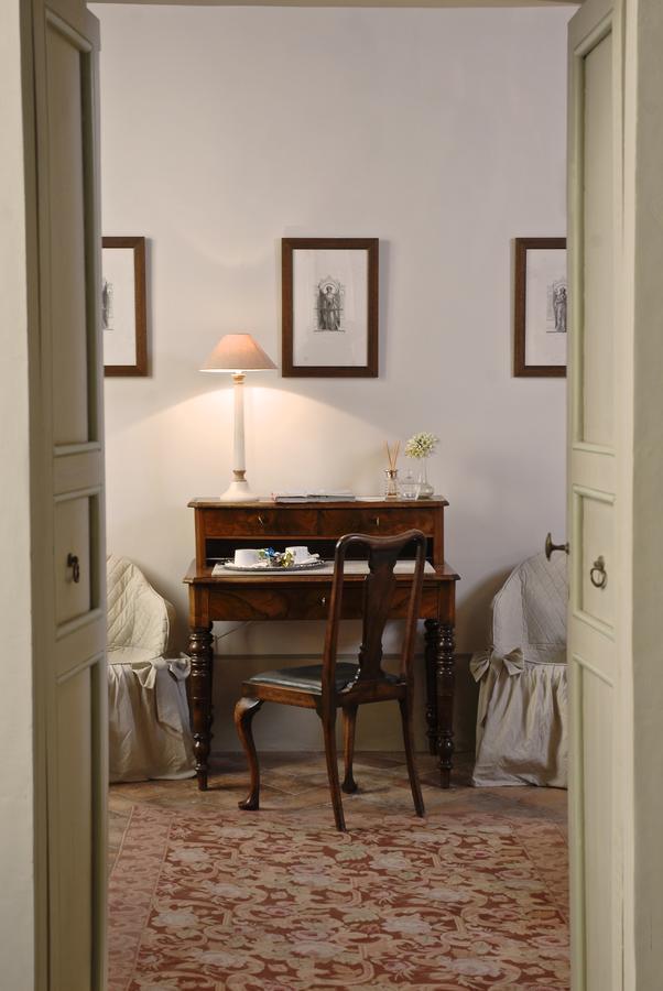 Palazzo Sant'Angelo Bed & Breakfast Spoleto Bagian luar foto