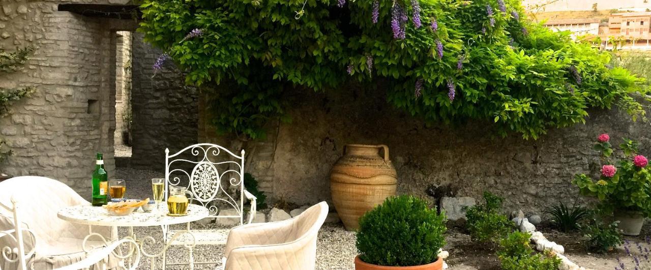 Palazzo Sant'Angelo Bed & Breakfast Spoleto Bagian luar foto